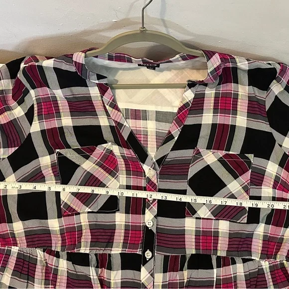 Torrid Pink and Black Plaid Button-Down Shirt - Picture 7 of 9